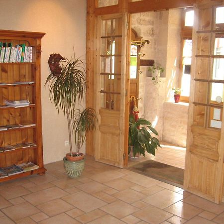 Hotel Du Donjon Aulnay  Eksteriør billede
