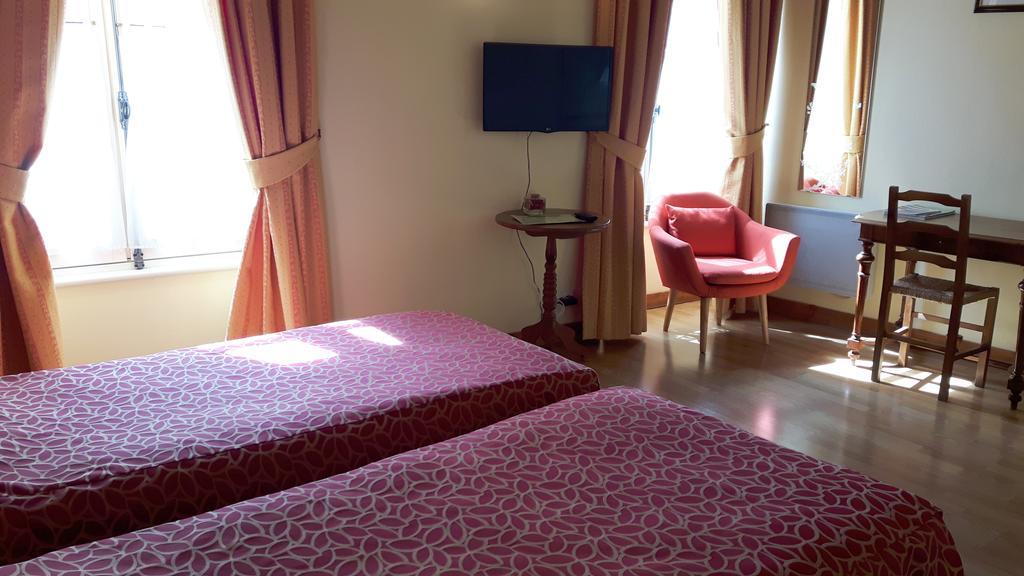 Hotel Du Donjon Aulnay  Eksteriør billede