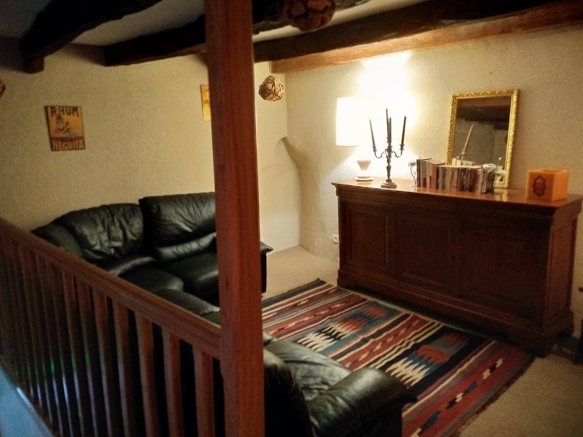 Hotel Du Donjon Aulnay  Eksteriør billede