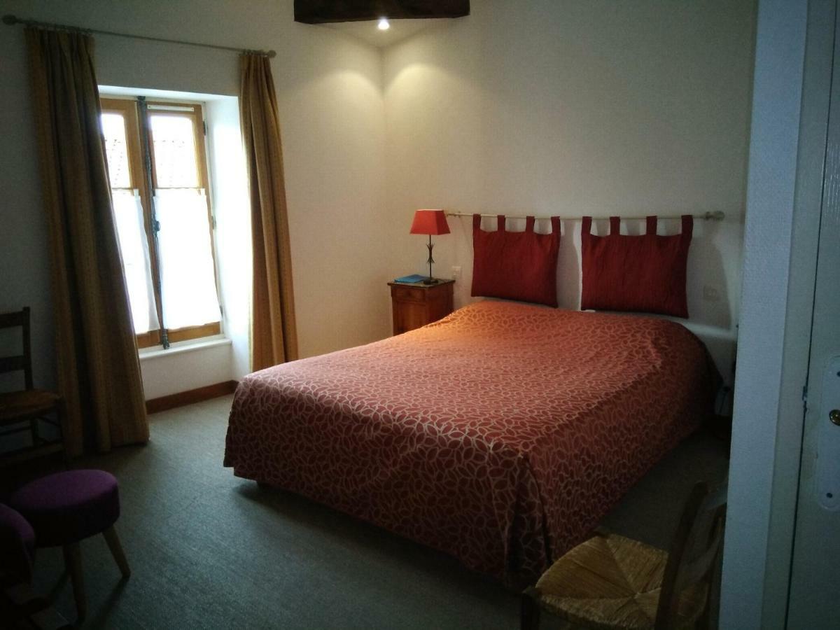 Hotel Du Donjon Aulnay  Eksteriør billede